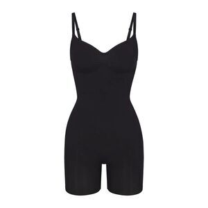 SKIMS NWT Seamless Sculpt Mid Thigh Bodysuit size XS in the color Onyx